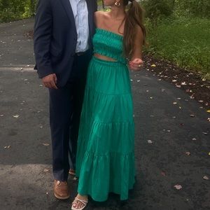 TWO PIECE GREEN SKIRT SET